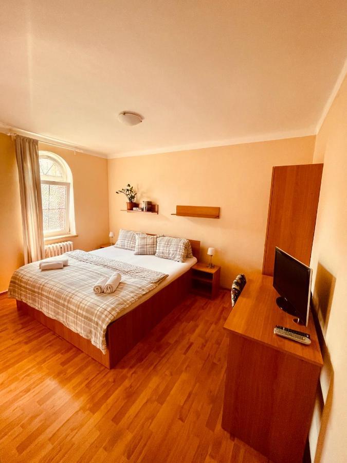 Penzion Relax Kadaň Bagian luar foto